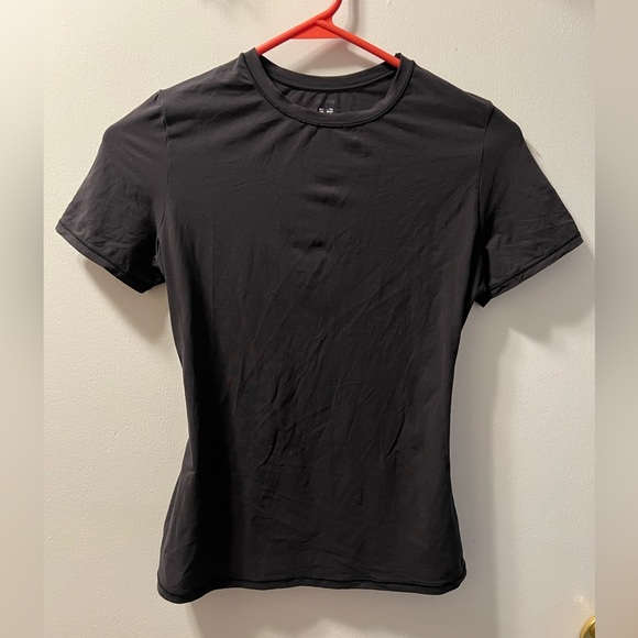 SKIMS Tops - Skims T-shirt
